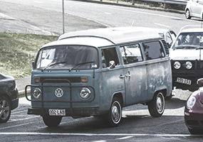 迷你轰炸机平台